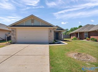 238 Cotton Bayou Dr, Meridianville, AL 35759