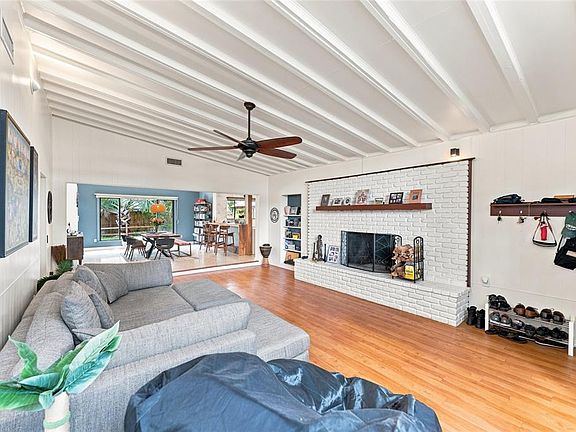 5th image of 809 E RIVER DRIVE