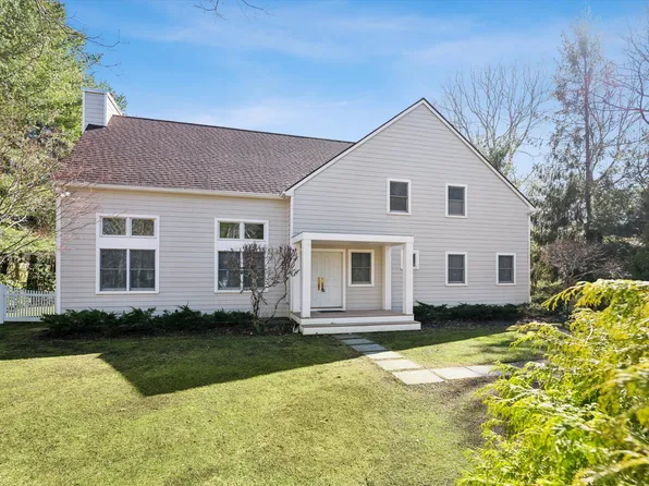 36 Montauk Ave, East Hampton, NY 11937