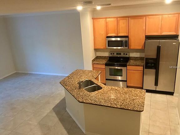 3rd image of 7534 Tamarind Ave
