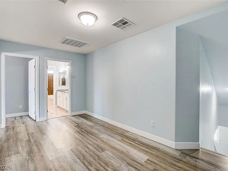 9975 Mills Reef Ct — Photo 6
