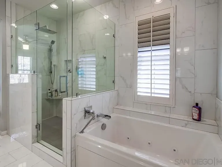 9240 Piantino Way — Photo 24