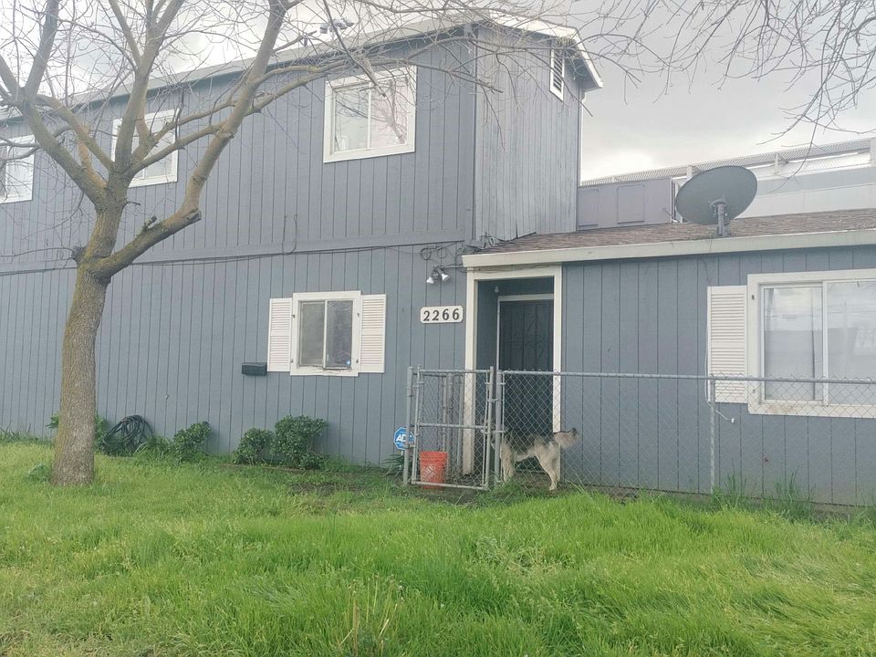 1st image of 2266 E Taylor St