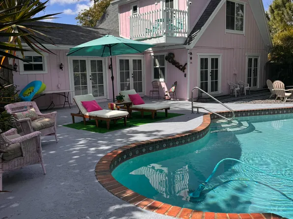 1256 Palmetto Rd, Haverhill, FL 33417