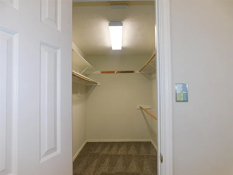 3014 Aylesworth Ct — Photo 8