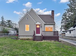 2769 1st St, Eden, NY 14057