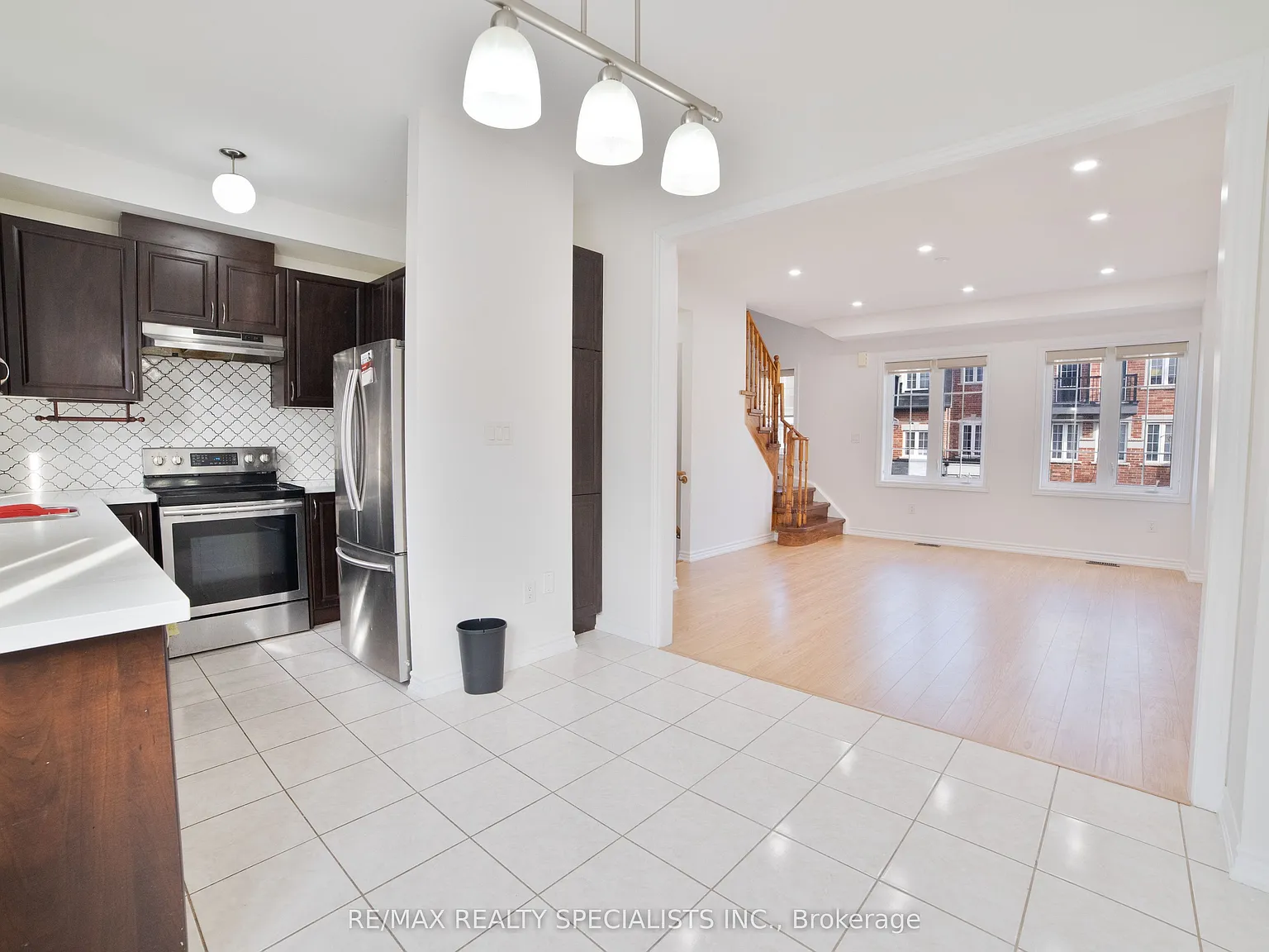 4 bed, $2,900 — Photo 4