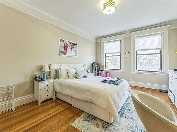 3rd image of 466 Commonwealth Ave APT 301