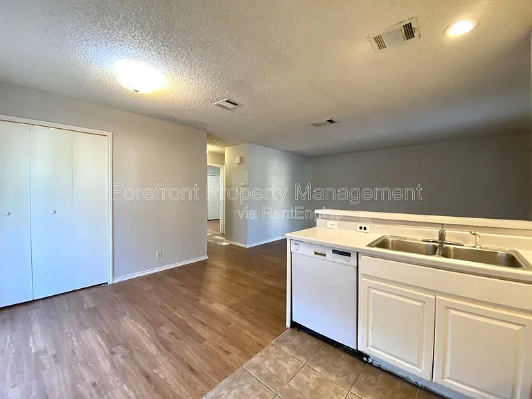 5225 Meadow Fld #1 — Photo 15