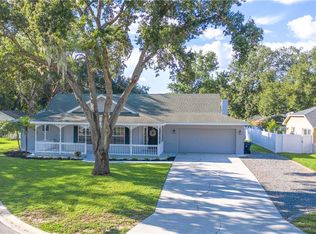 706 Woodrow Dr, Auburndale, FL 33823