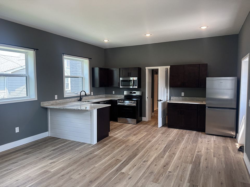 1st image of 1349 S B St #2