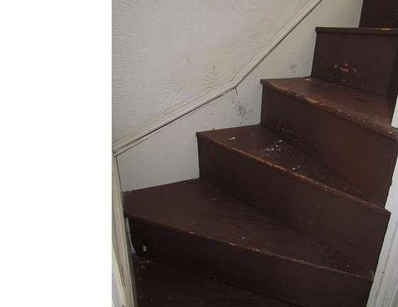 Steps to 3rd Floor