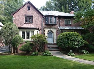 85 Woodchester Dr, Newton, MA 02467