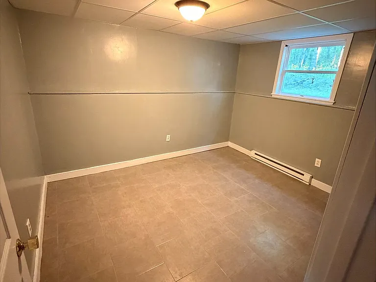8 Lilac Ln #3 — Photo 3