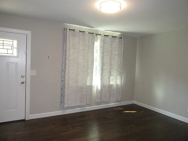 4074 W Freedom Cir — Photo 28