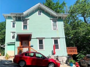 17 Spruce St, Norwich, CT 06360
