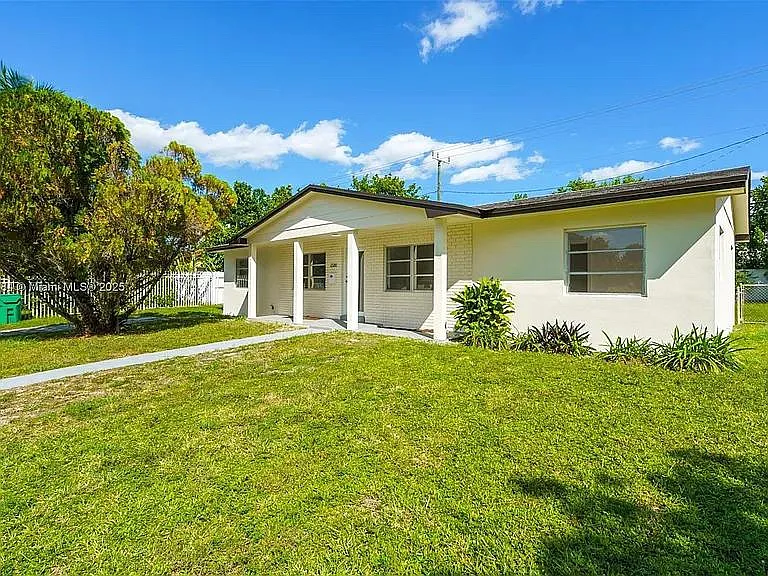3 bed, 1519 sqft, $3,400 — Photo 3