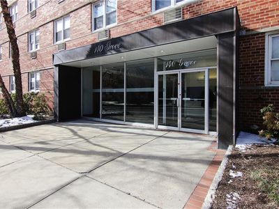 140 Grove Street #6E, Stamford, CT, 06902