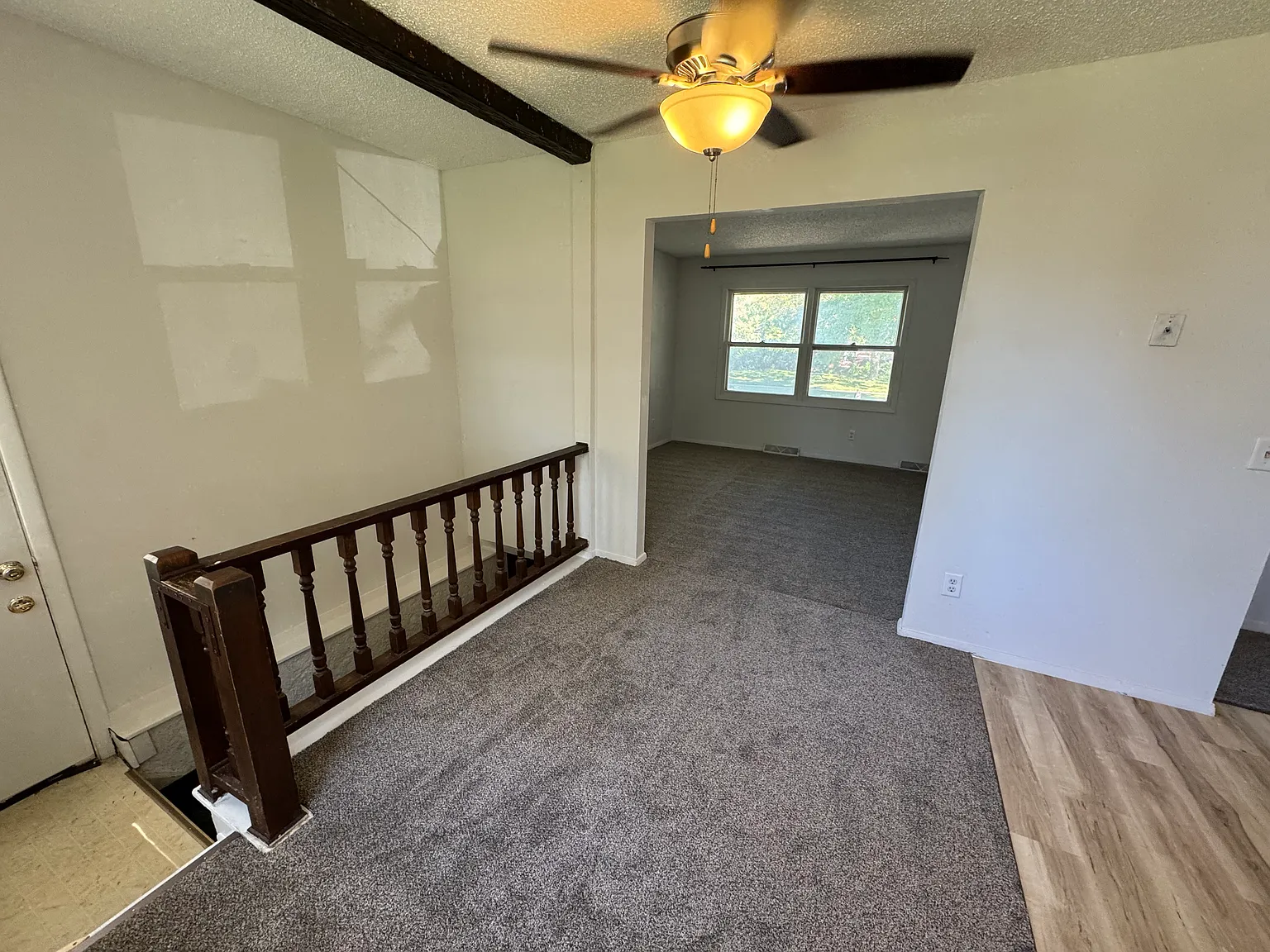 2077 Scarbrough — Photo 3