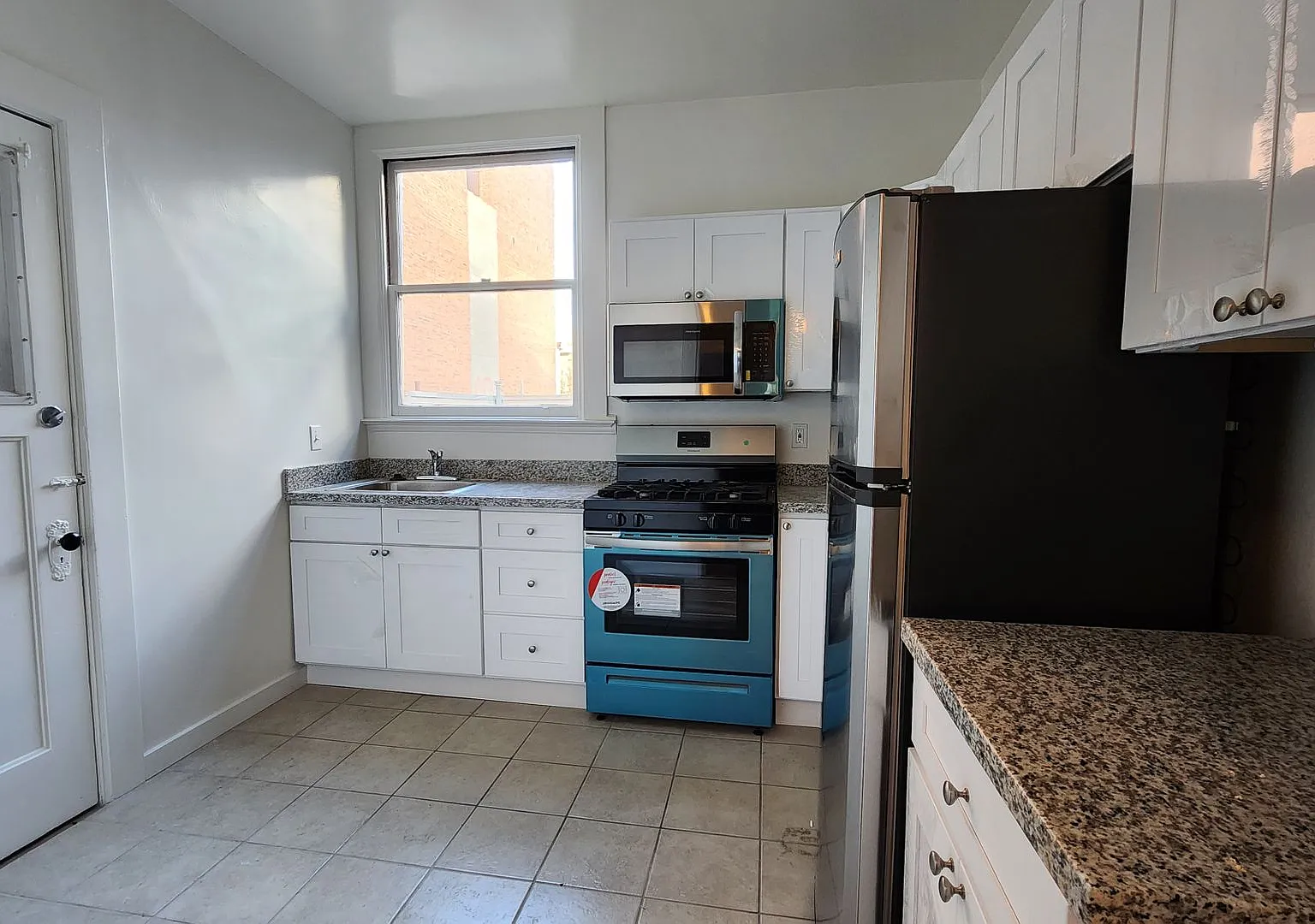 23-33 Linda Street — Photo 2