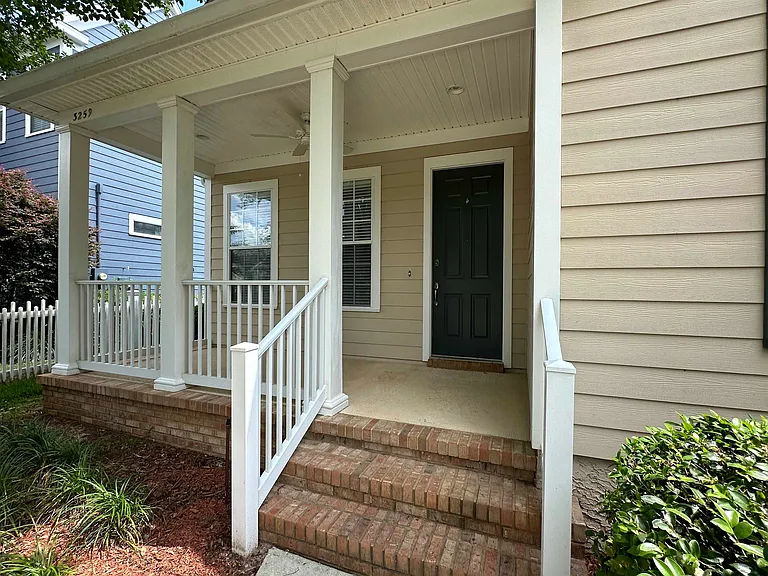 3259 Newberry Blvd — Photo 3
