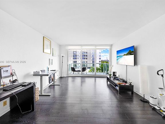5th image of 1000 West Ave APT 426