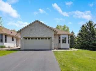 349 Woodduck Cir, Woodbury, MN 55125