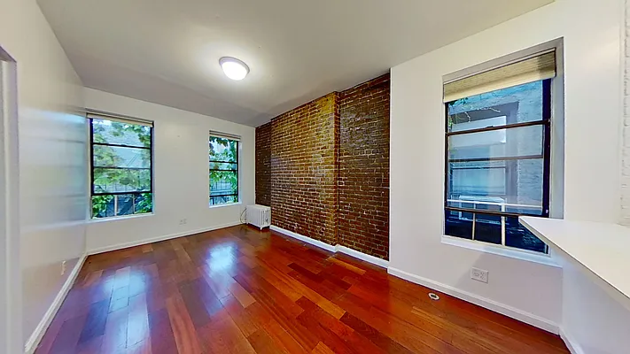 Rented by Bond New York | media 20