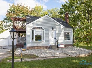 1606 Ayers Rd, Millbury, OH 43447