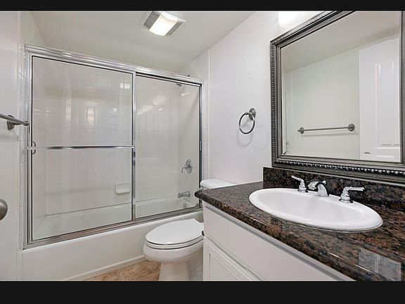 4th image of 2752 B St Unit 111