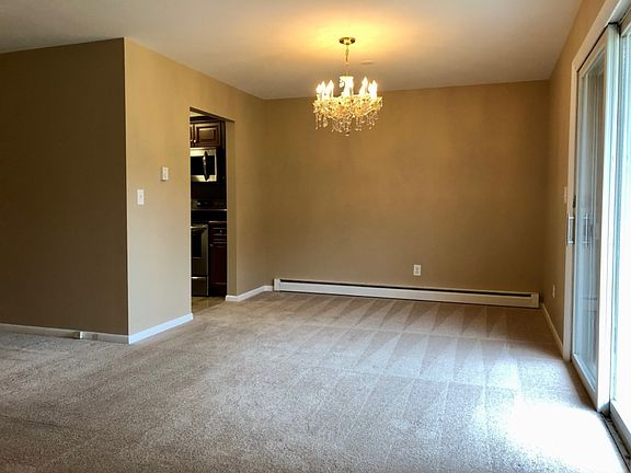 3rd image of 19 Cottage St APT 6A