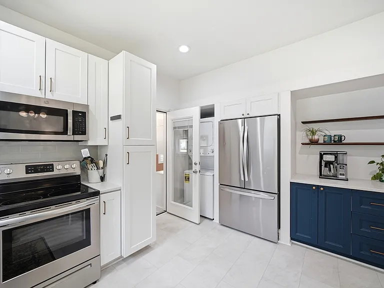 2601 Derita Ave — Photo 12