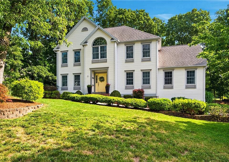 1st image of 6 Cathedral Ct