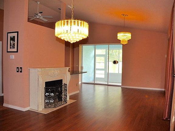 5th image of 1379 Hedgewood Cir