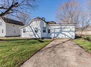 325 N Washington St, Tiskilwa, IL 61368
