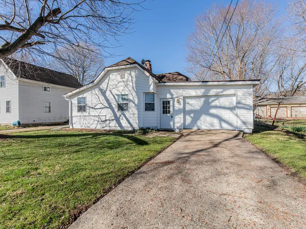 325 N Washington St, Tiskilwa, IL 61368