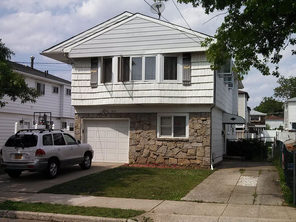 1st image of 363 Naughton Ave