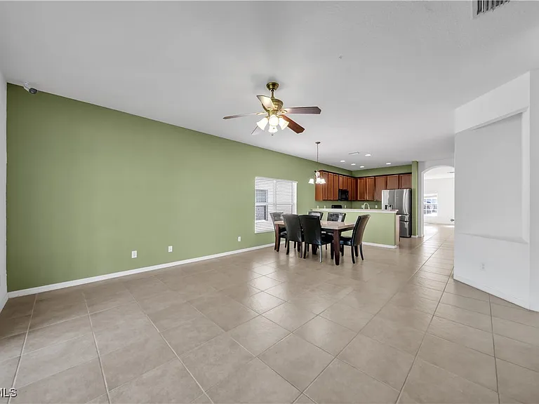 8125 Silver Birch Way — Photo 6