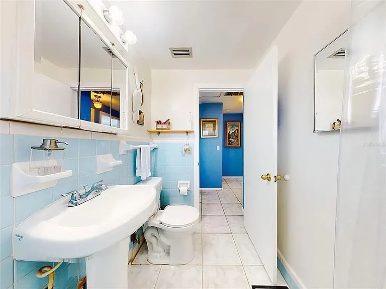 630 Olive St — Photo 14