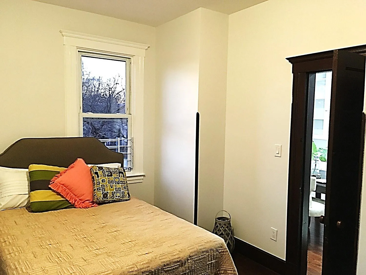 3 bed, 1375 sqft, $3,250 — Photo 4