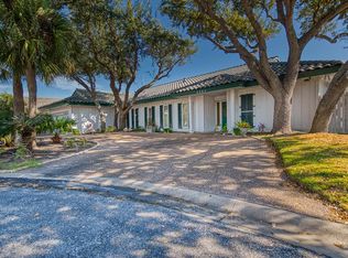 2205 Cape McCan St, Rockport, TX 78382