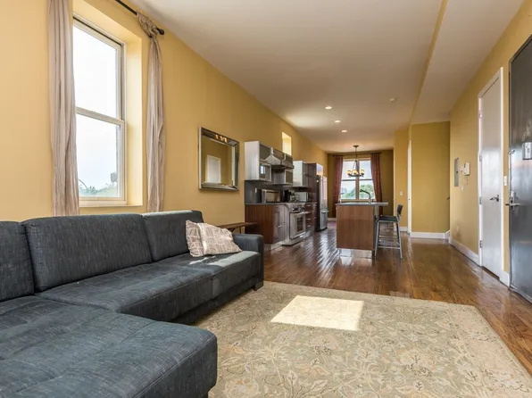 49 Engert Ave APT 3, Brooklyn, NY 11222