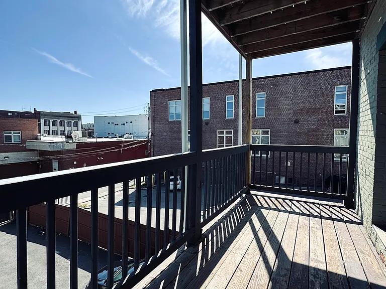 189 Chestnut St #2 — Photo 10