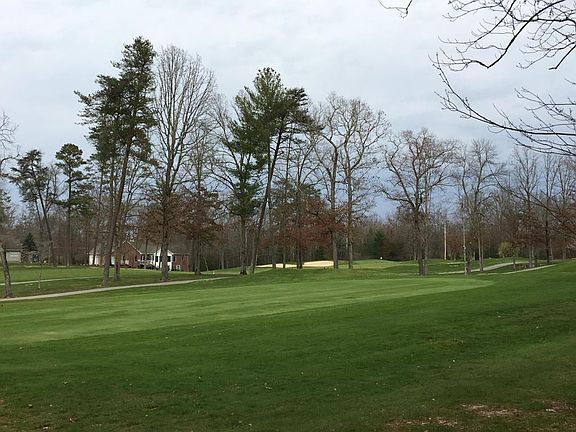 3rd image of 11 Forest Hill Ter