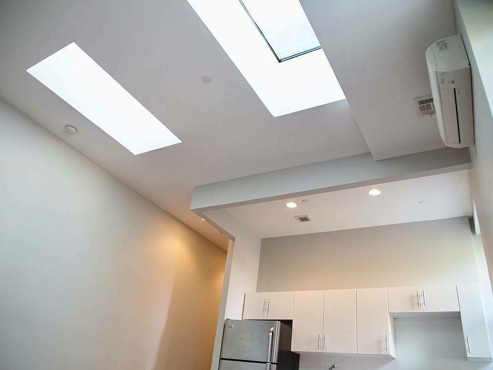 1st image of 70 Kosciusko St #2M