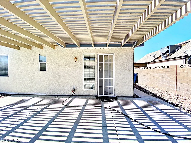 704 Callahan Point Dr — Photo 18