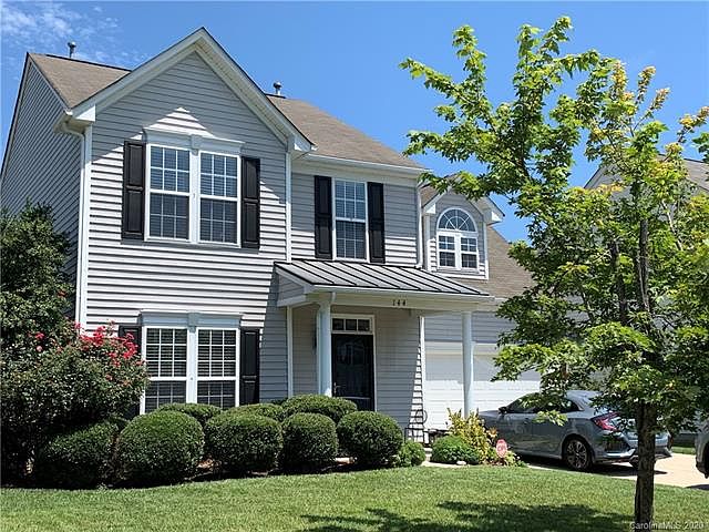 1st image of 144 Crestwood Dr
