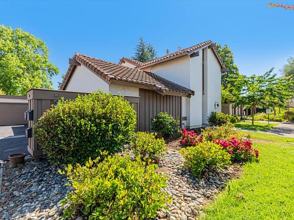 2nd image of 5846 Randleswood Ct