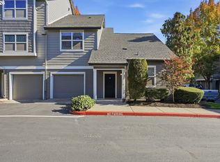 729 SE Fairwinds Loop, Vancouver, WA 98661