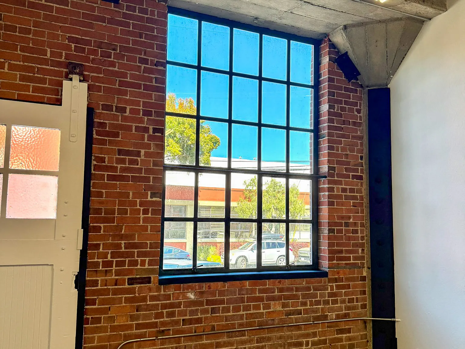 Studio, 950 sqft, $3,055 — Photo 4